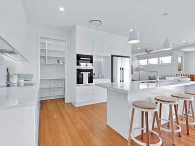 2 Leo Crescent, Alexandra Headland