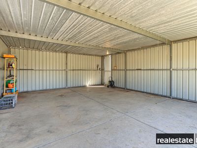 9 Bolderwood Drive, South Lake