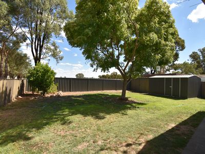 11 WENHAMS LANE, Wangaratta