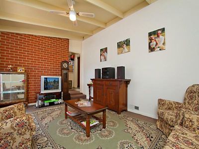 101 Crusoe Road, Kangaroo Flat