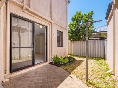 4 / 39 Calais Road, Scarborough