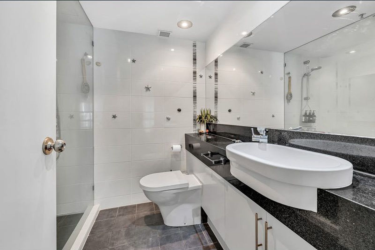 101 / 15 Victoria Avenue, Broadbeach