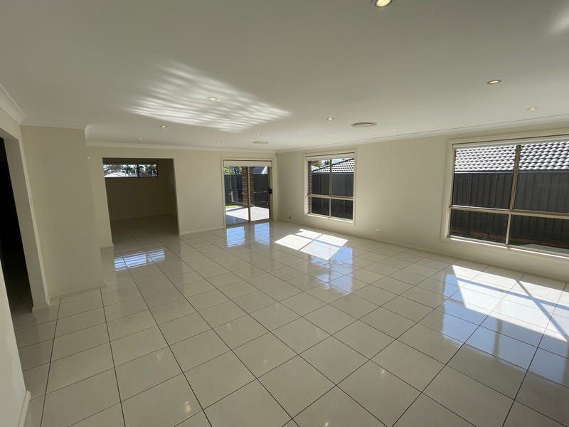 3 Auld Street, Elderslie
