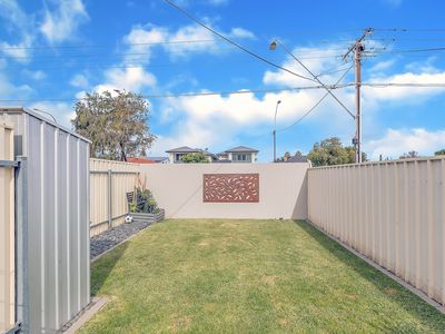 1 / 56 Henley Beach Road, Henley Beach