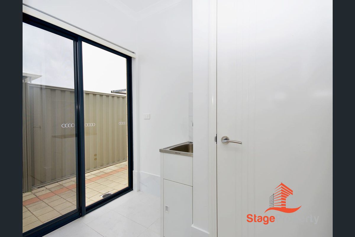 8 Astartea Parkway, Piara Waters