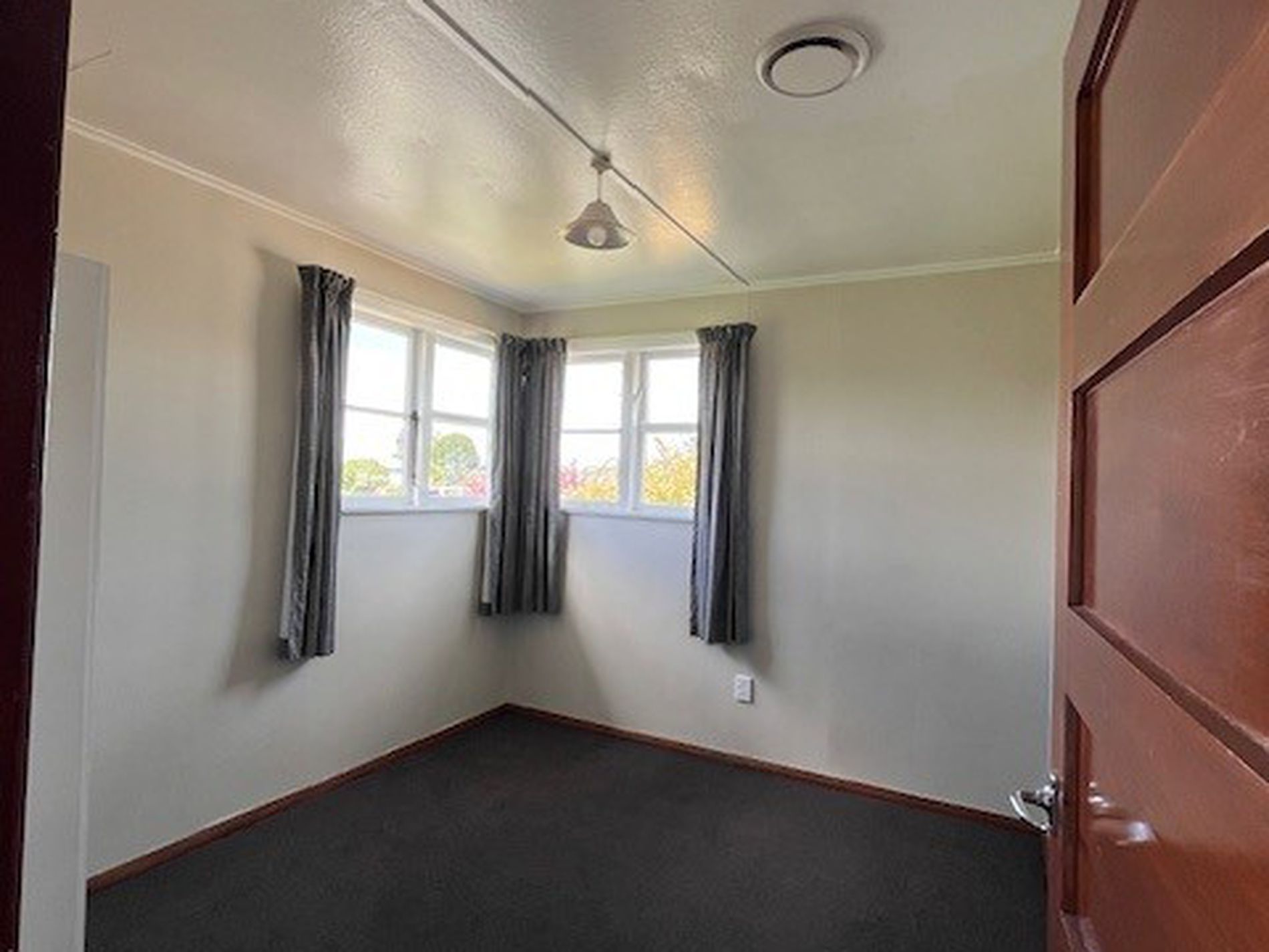 46 Centennial Avenue, Milton