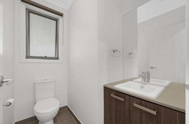 16 Ely Walk, Craigieburn