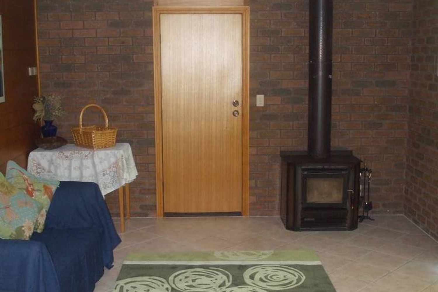 1 Davis Drive, Horsham