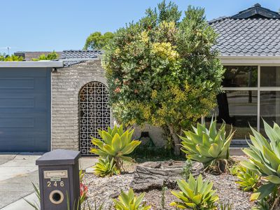 246 Riseley Street, Booragoon