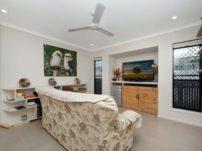 15 Catho Avenue, Mount Low