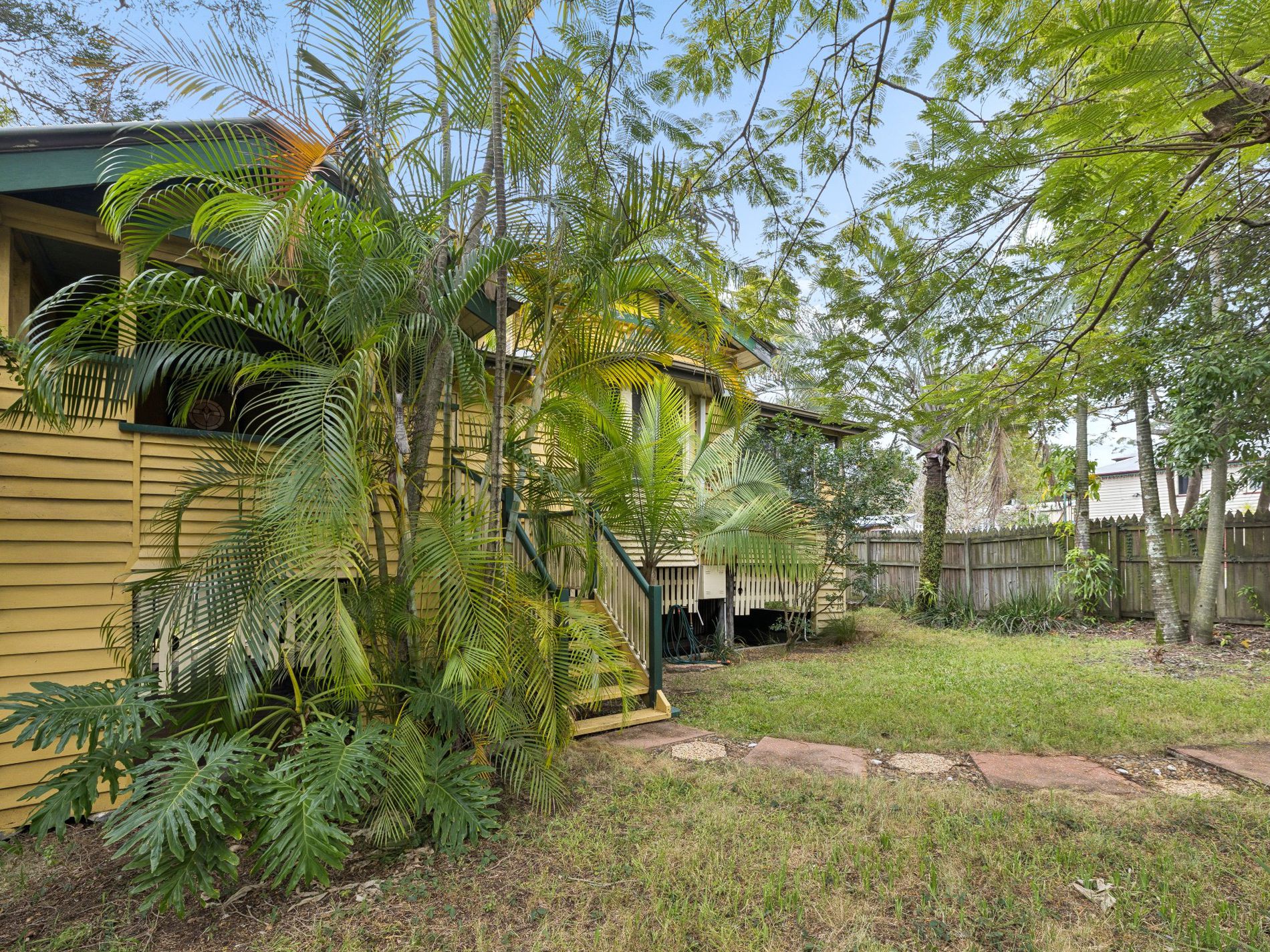 2 Beaton Street, Coopers Plains
