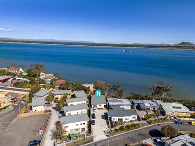 1 / 8 Higson Street, Midway Point