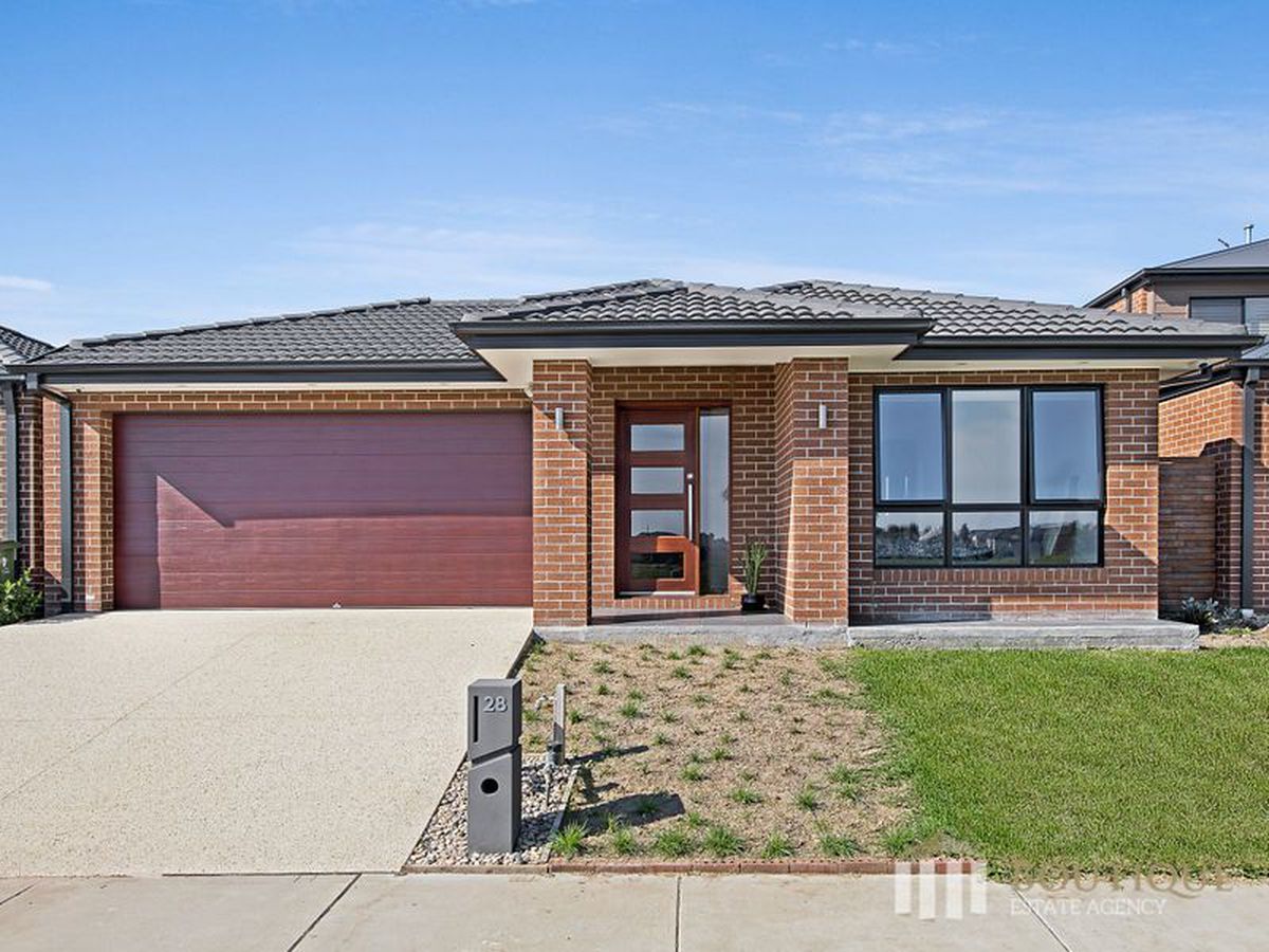 28 Wheelers Park Drive, Cranbourne North