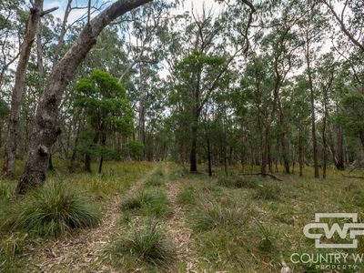 10 Tablelands Road, Red Range
