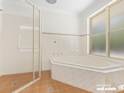 77 Albert Street, Kendall