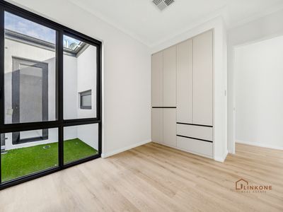 47 GOLF ROAD, Parkwood