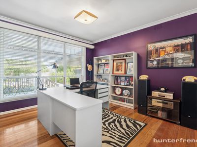 37 Myrtle Grove, Altona