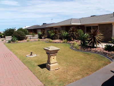 39 Pridham Boulevard, Aldinga Beach