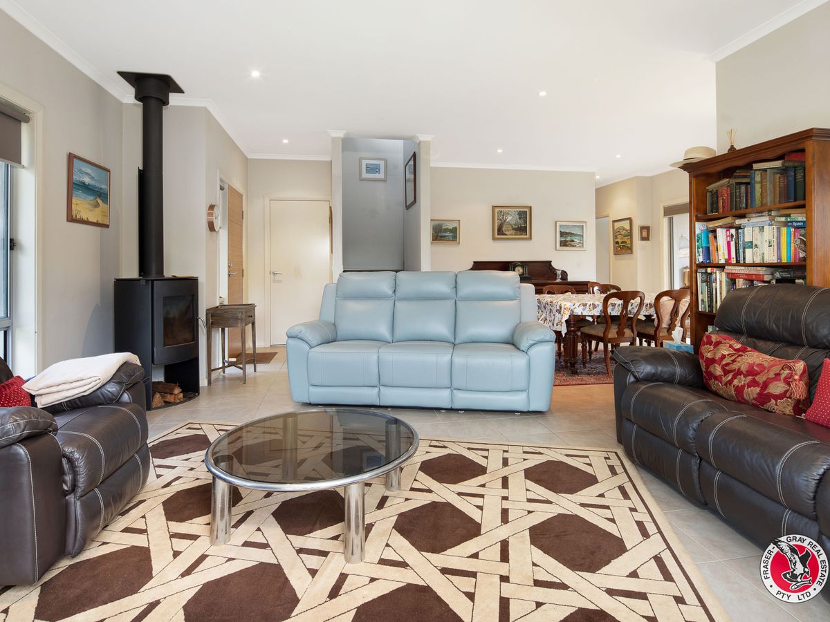 8 Angle Street, Broulee FraserGray Real Estate