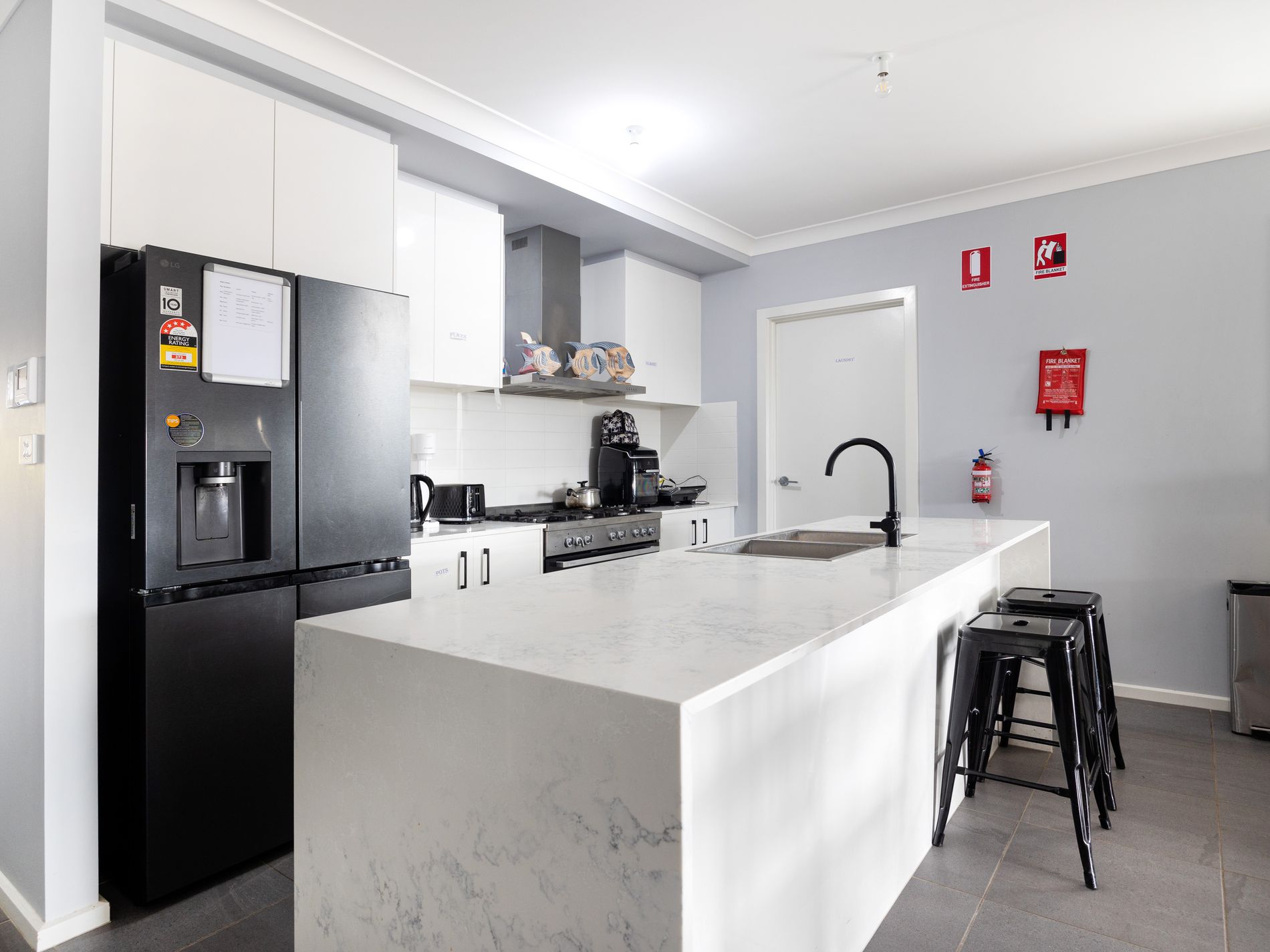 6 Mawson Place, Sunshine Bay