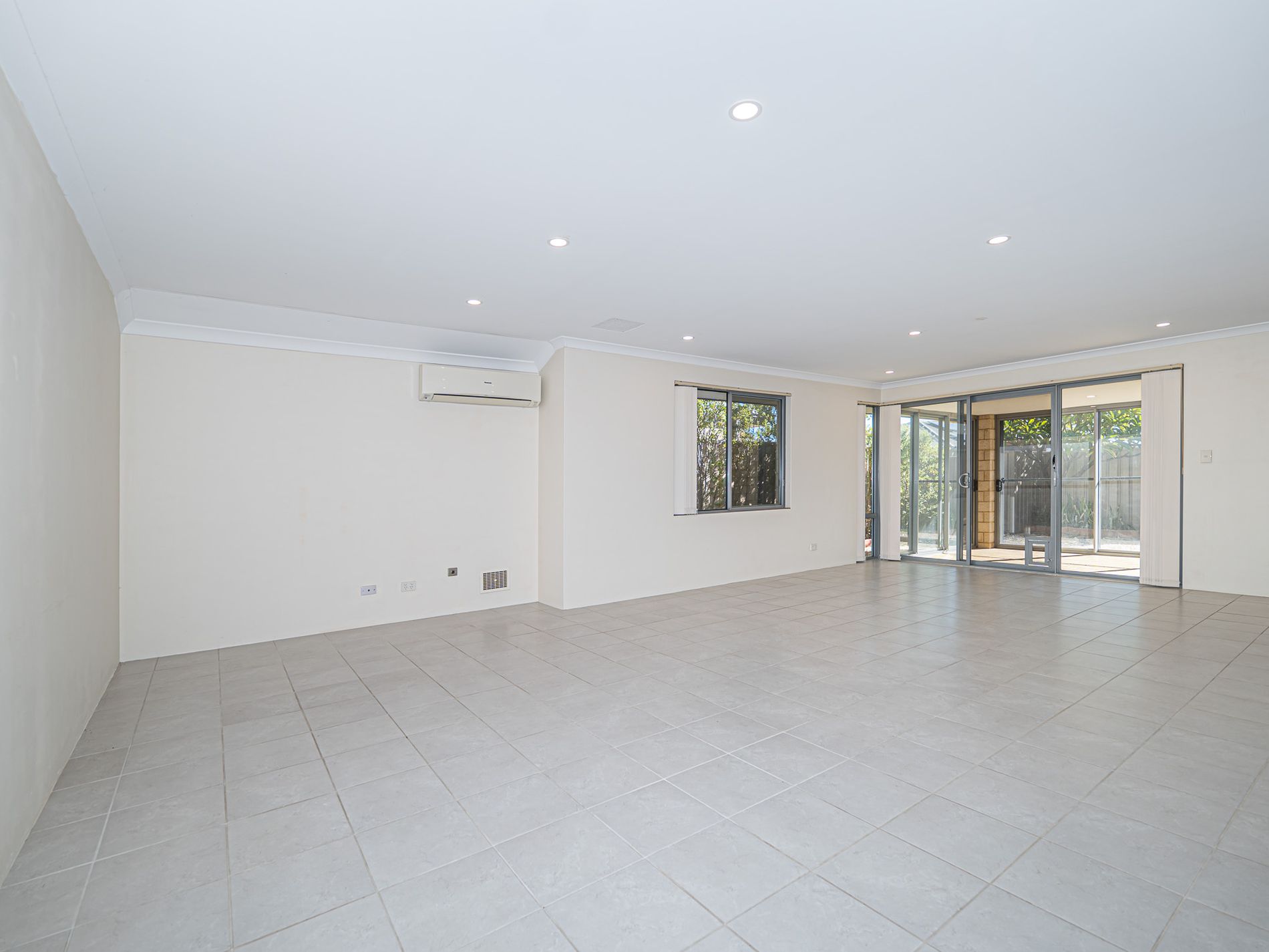 24 Figbird Way, Southern River