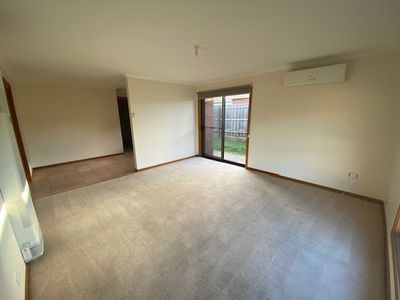 1 / 112 Tower Road, Werribee