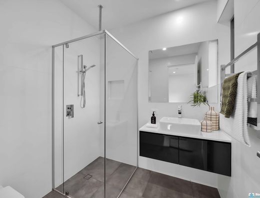 Inspired Design, Seamless Living, Prestigious Address image 17