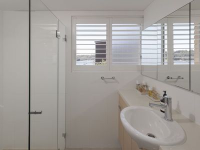 13 / 9 Bortfield Drive, Chiswick