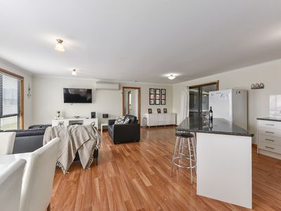 7 Linnell Drive, Beachport