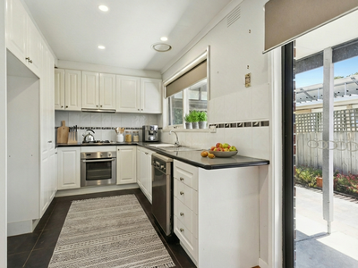 5 Turner Rd, Langwarrin