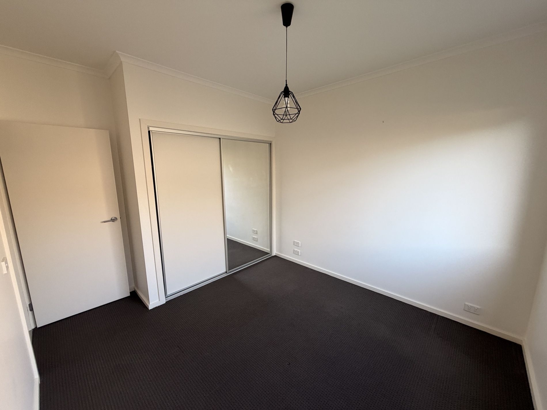 4 / 9 Toyne Avenue, Hamlyn Heights