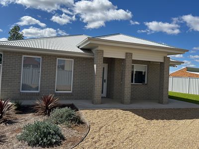 2/51 Operator Street, West Wyalong