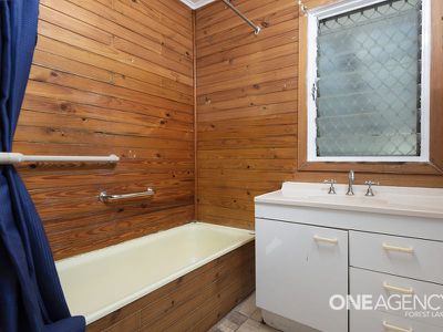 8 Sanderling St, Inala