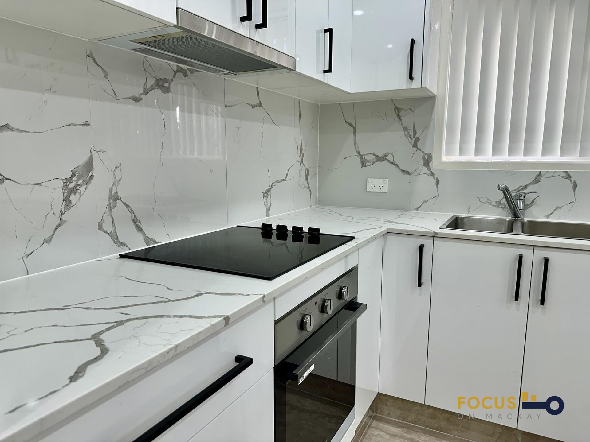 2 / 3 Casuarina Street, Slade Point