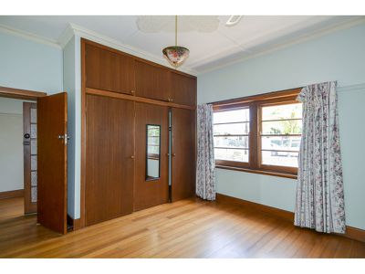 28 Dooen Road, Horsham