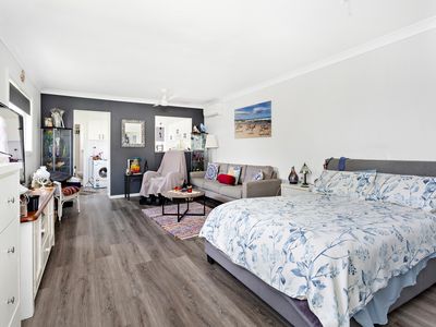 28 Central Avenue, Oak Flats