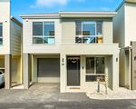24 Wookey Glade, Riverstone