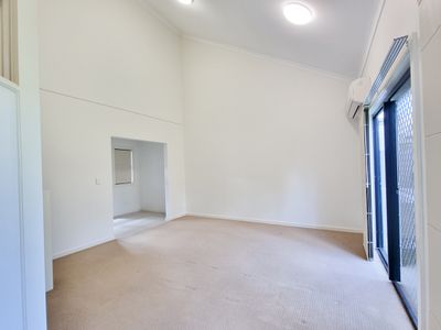21 / 1 Michel Place, Telina