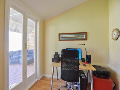 15 Bourke Street, Piccadilly