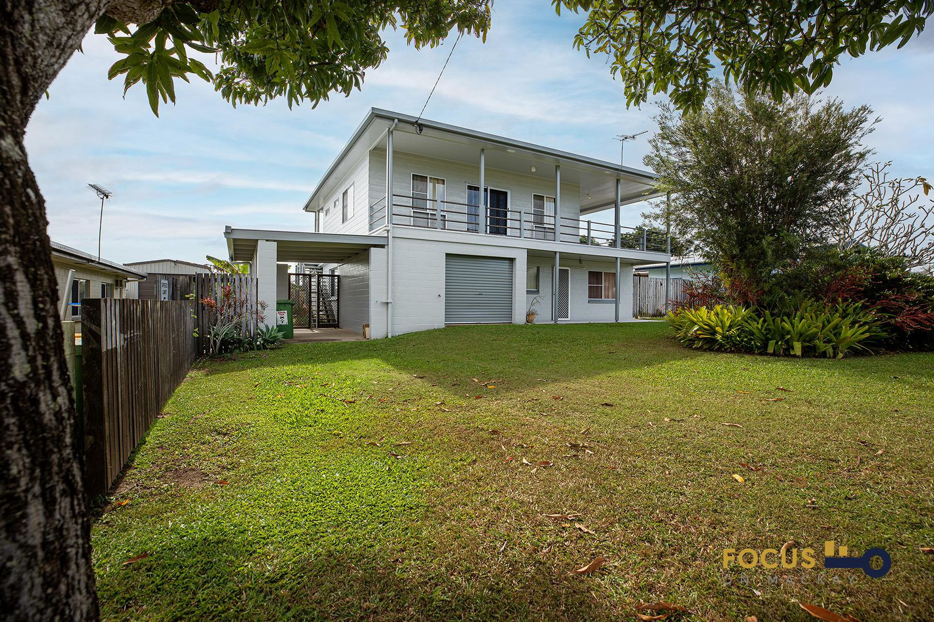 10 Rosella Street, St Helens Beach