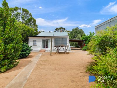 45 Menzies Street, Charlton