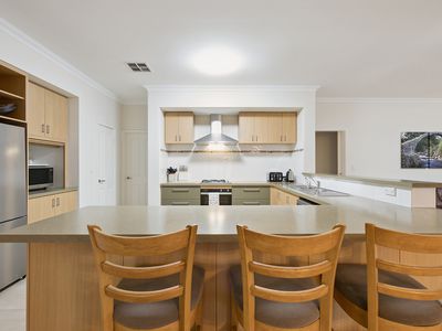 11 Horsham Crescent, Harrisdale