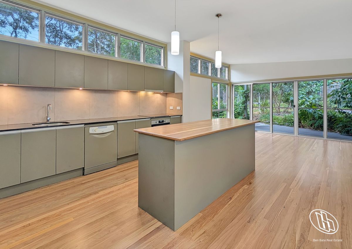 4 Lloyd Place, Mystery Bay