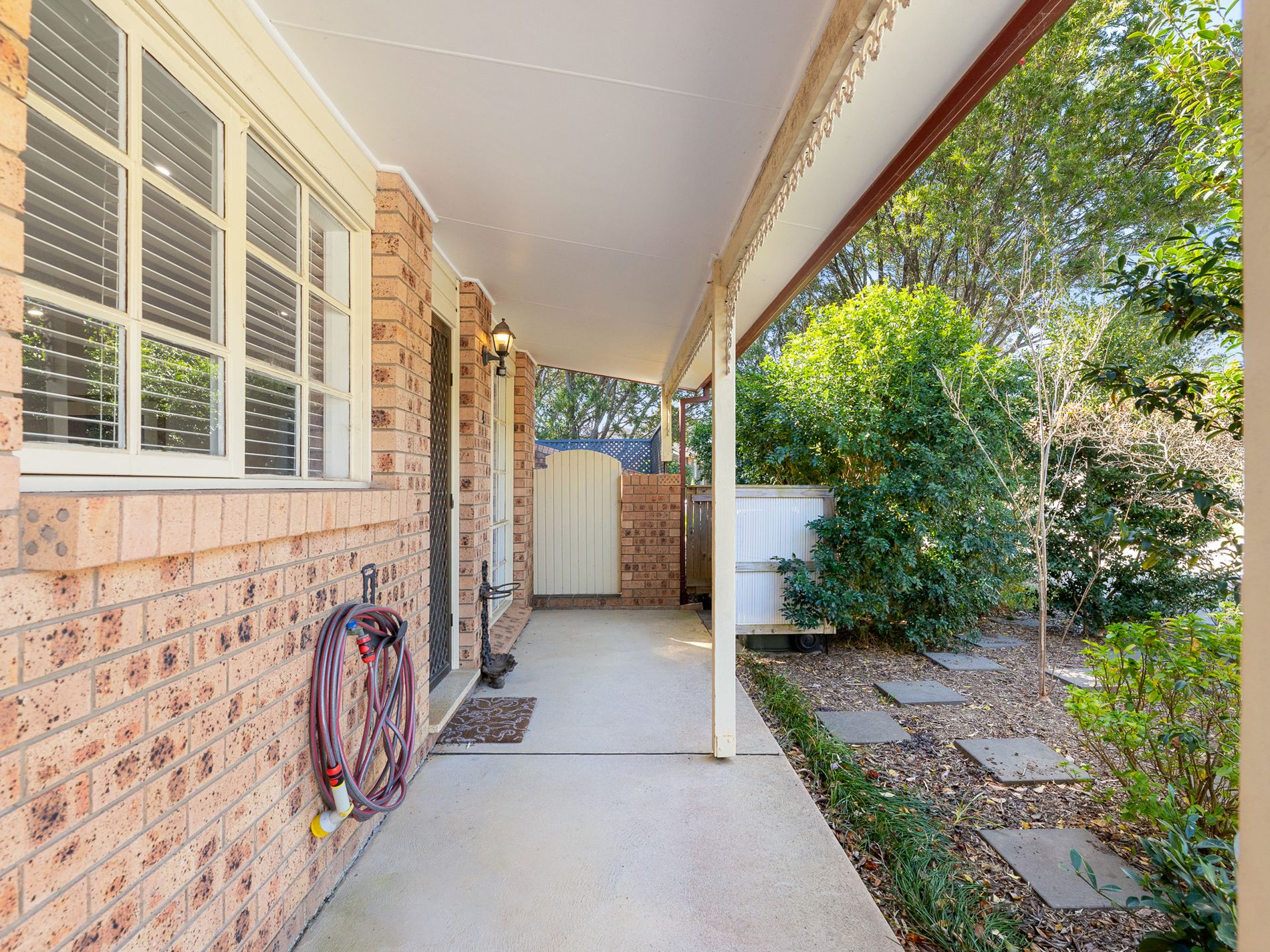 4 / 11 Eric Fenning Drive, Surf Beach