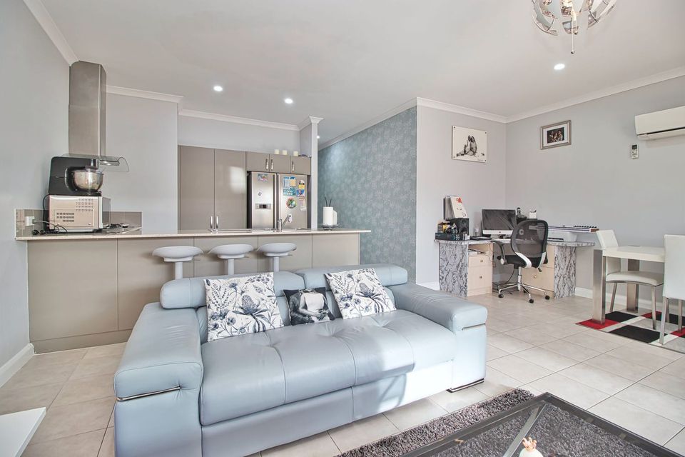 92 Bristlebird Approach , Baldivis