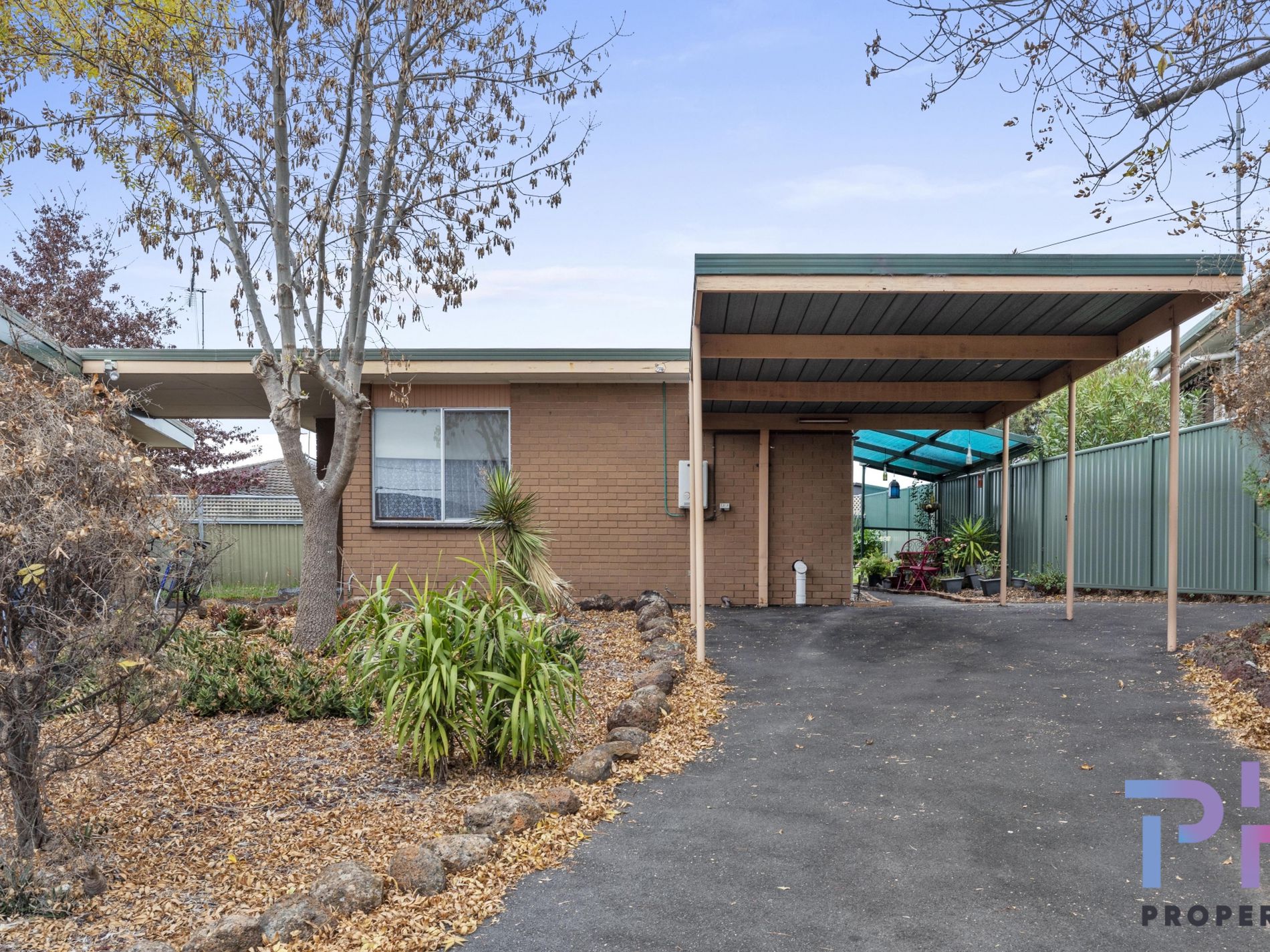 2 / 22 Edwin Street, North Bendigo PH Property