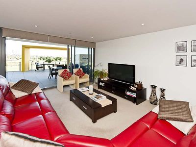 302 / 21 Bow River Cres. , Burswood