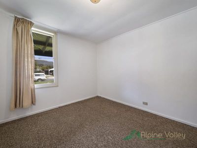 39 Valley Avenue, Mount Beauty