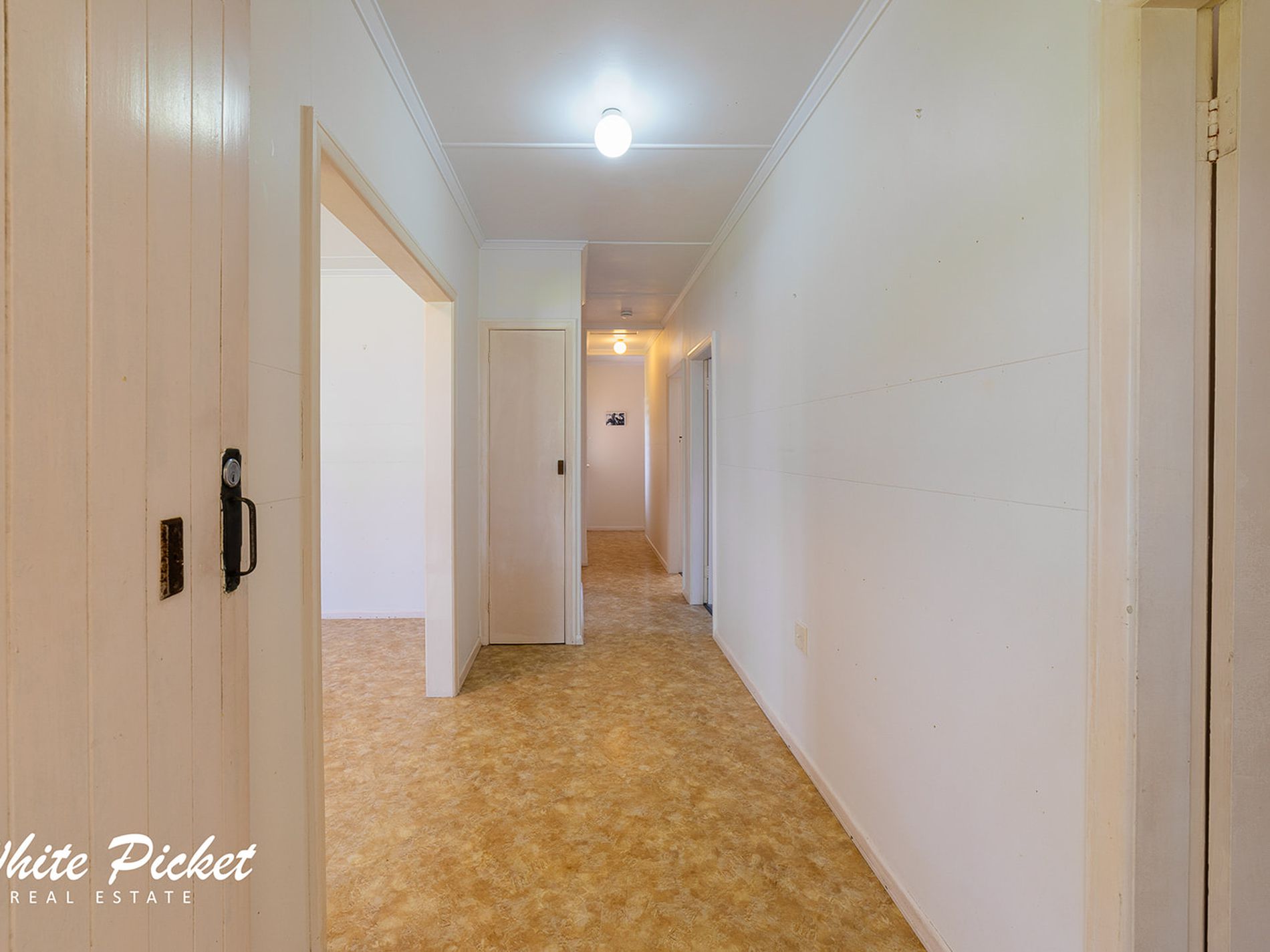 24 Douglas Street, West Mackay