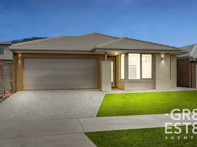 18 Aurora Drive, Cranbourne West